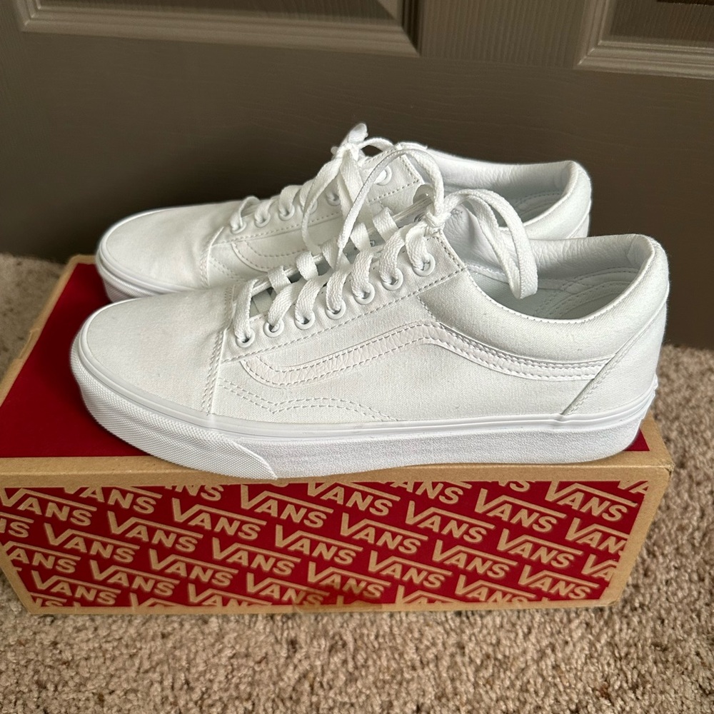 Vans Old Skool Sneaker. Men’s.